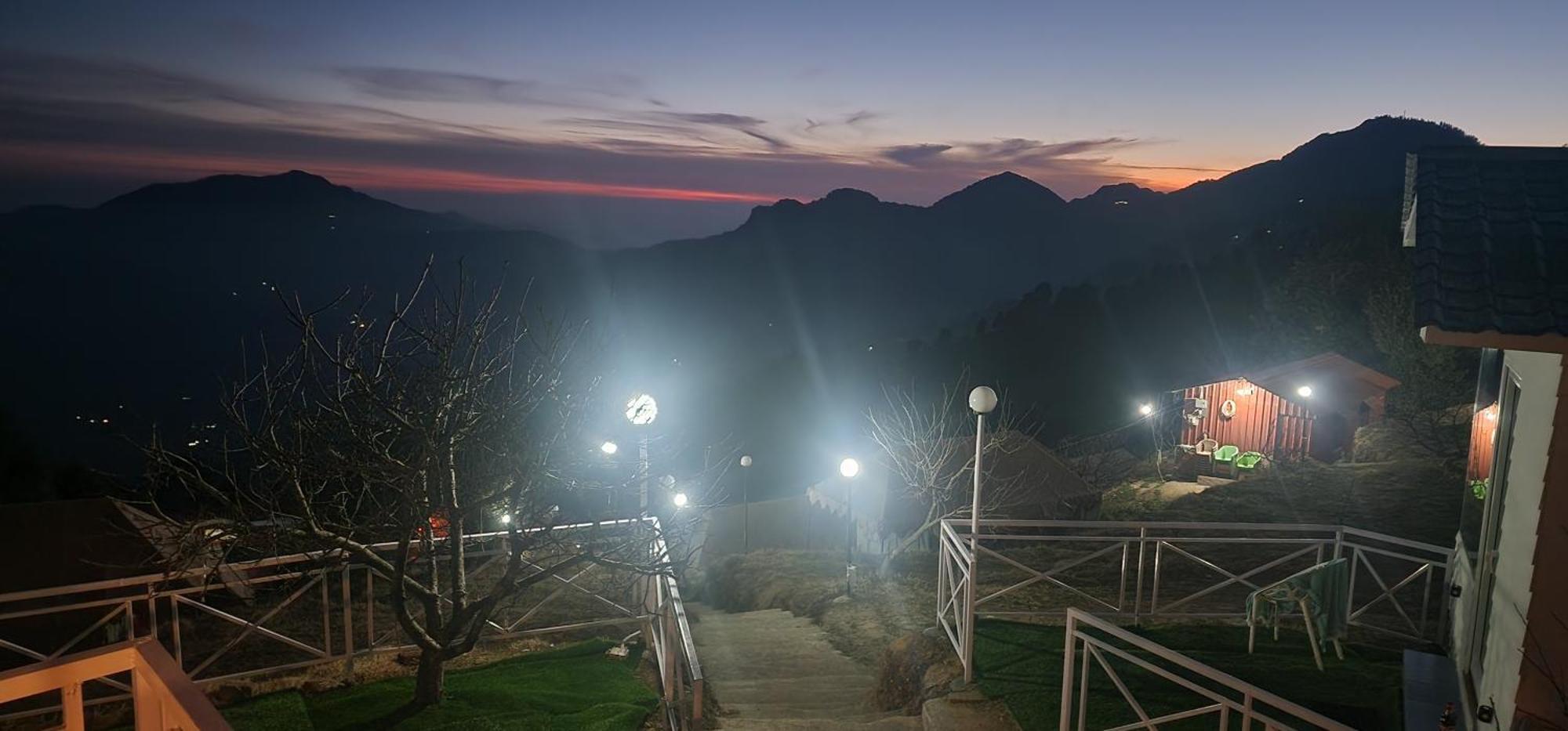 Instaview Kanatal New Tehri Εξωτερικό φωτογραφία